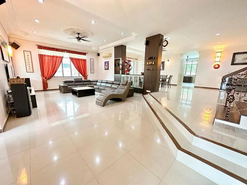 Bungalow House untuk Dijual di Sungai Long (Bandar Sungai Long) - Sunny Chien - Living Room - PropertyGuru.com.my