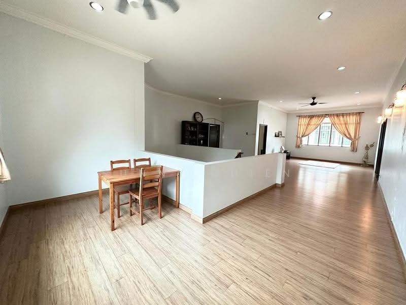 Bungalow House untuk Dijual di Sungai Long (Bandar Sungai Long) - Sunny Chien - Living Room - PropertyGuru.com.my