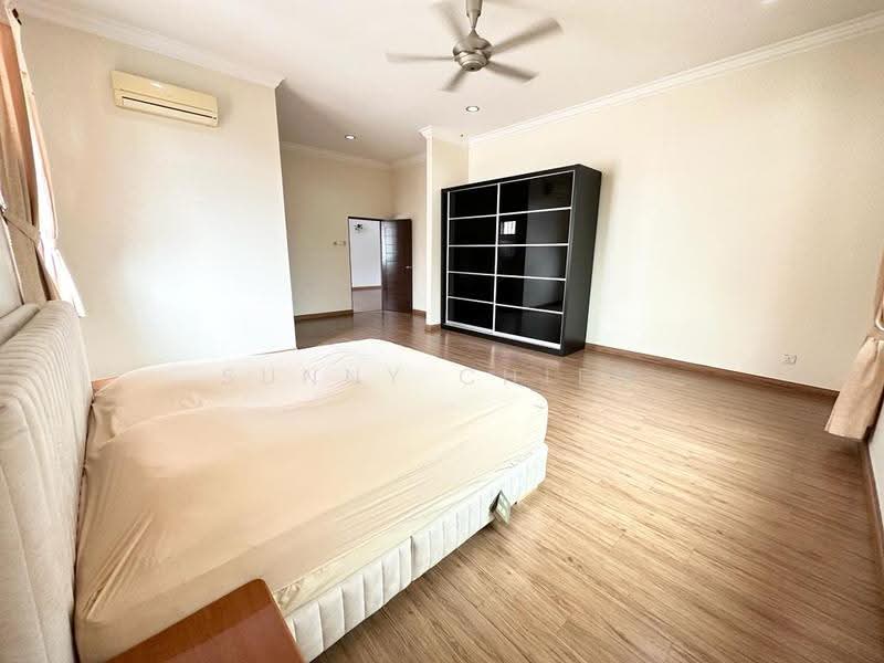 Bungalow House untuk Dijual di Sungai Long (Bandar Sungai Long) - Sunny Chien - Bedroom - PropertyGuru.com.my