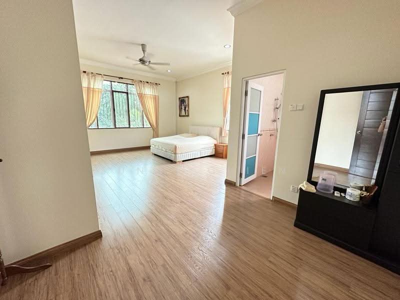 Bungalow House untuk Dijual di Sungai Long (Bandar Sungai Long) - Sunny Chien - Bedroom - PropertyGuru.com.my