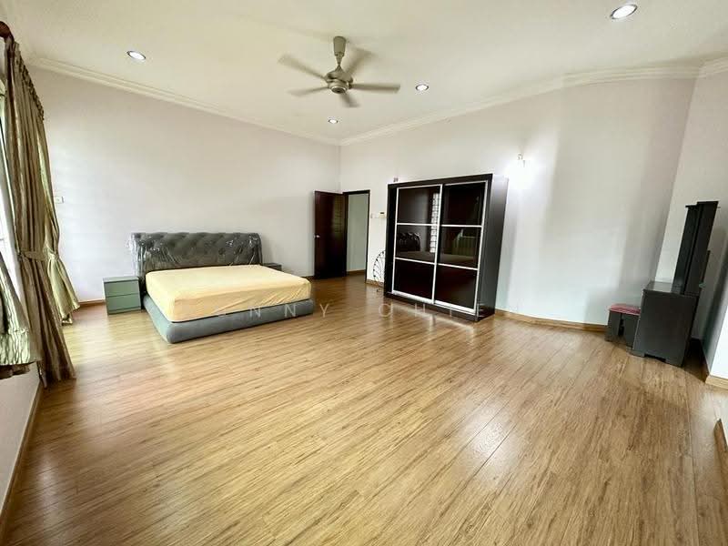 Bungalow House untuk Dijual di Sungai Long (Bandar Sungai Long) - Sunny Chien - Bedroom - PropertyGuru.com.my