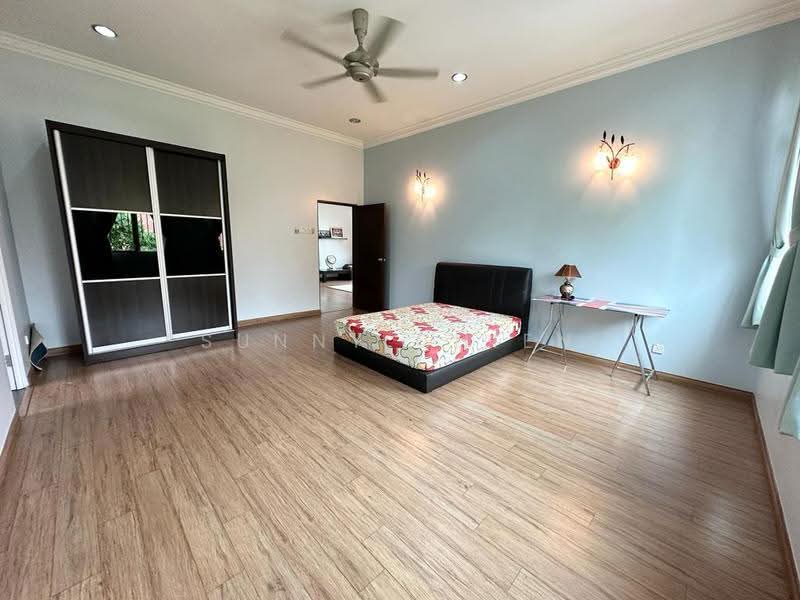 Bungalow House untuk Dijual di Sungai Long (Bandar Sungai Long) - Sunny Chien - Bedroom - PropertyGuru.com.my