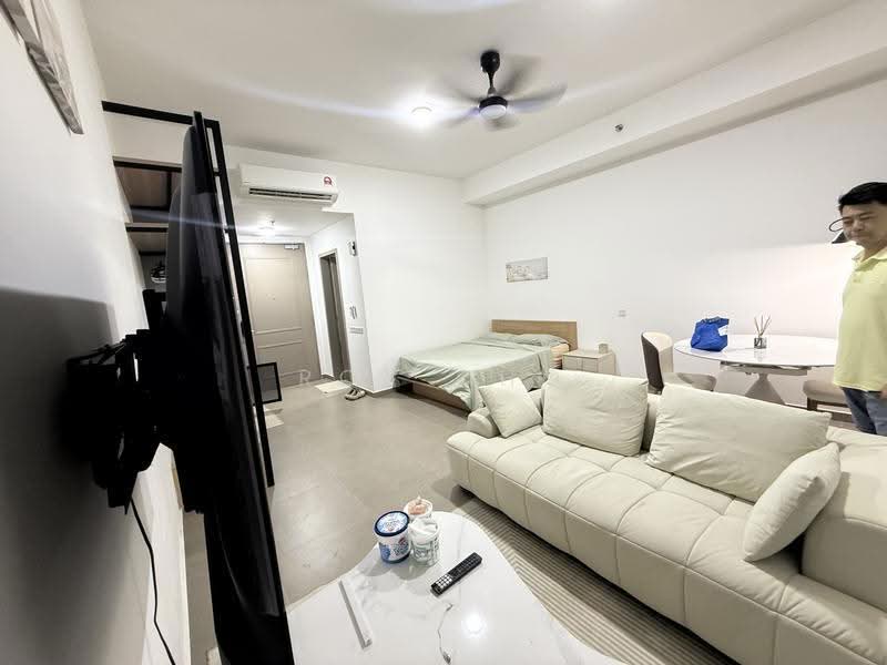 Kediaman Servis untuk Disewa di Mossaz @ Empire City - Roy Cho - Living Room - PropertyGuru.com.my