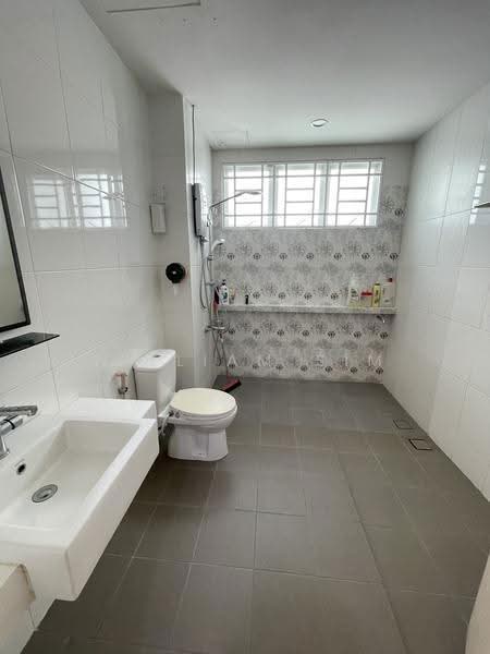 Rumah Berkembar untuk Dijual di One Sierra (Selayang) - William Sim - Bathroom - PropertyGuru.com.my