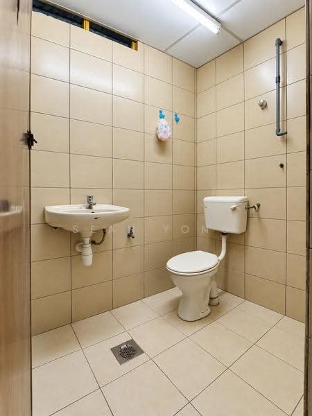Apartment for Sale at Taman Pusat Kepong - Sean Yong - Bathroom - PropertyGuru.com.my
