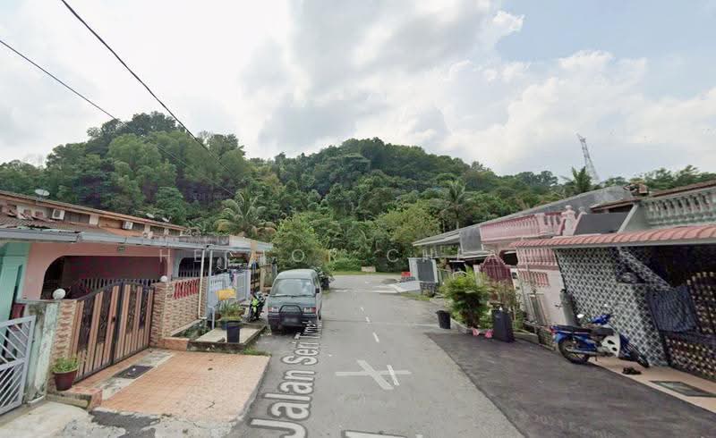 1-storey Terraced House for Sale in Seri Kembangan (Selangor) - Hector Cheah - Exterior - PropertyGuru.com.my