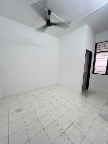 Rumah Teres untuk Dijual di Taman Sri Pulasan (Seremban) - Deeja Zakaria - Interior - PropertyGuru.com.my