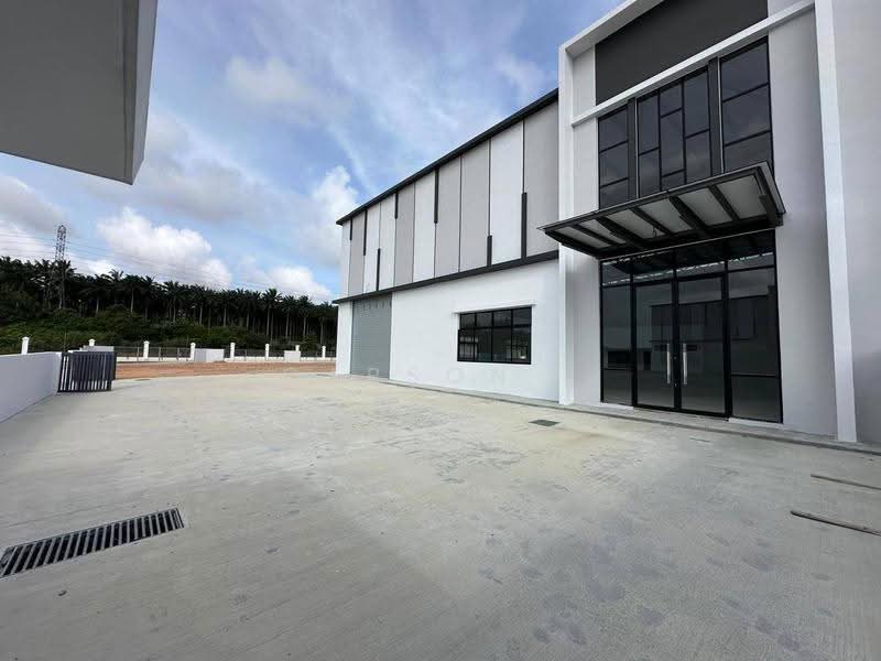 Cluster Factory for Rent in Eco Business Park 1 (Johor Bahru) - Carson . - Exterior - PropertyGuru.com.my