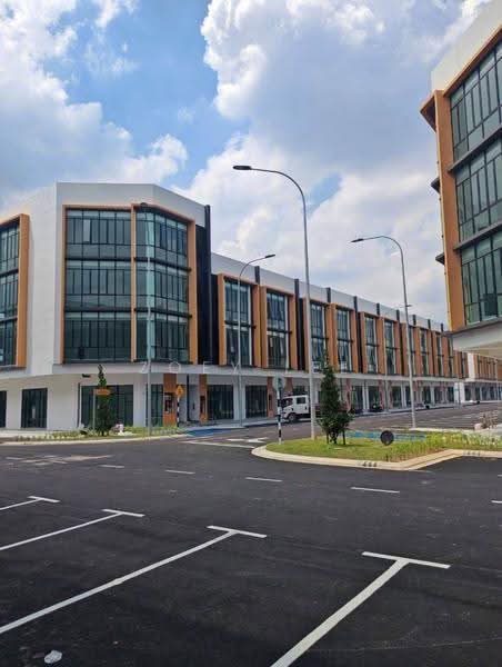 Kedai untuk Disewa di Bandar Baru Permas Jaya (Permas Jaya) - Zoey Lee - Exterior - PropertyGuru.com.my
