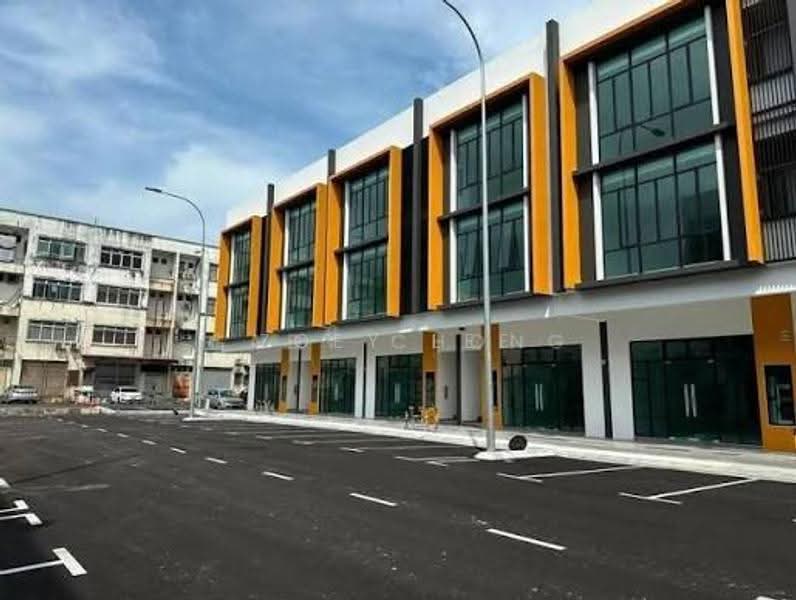 Kedai untuk Disewa di Bandar Baru Permas Jaya (Permas Jaya) - Zoey Lee - Exterior - PropertyGuru.com.my