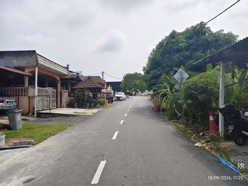 Rumah Teres untuk Dijual di Senawang (Negeri Sembilan) - Deeja Zakaria - Exterior - PropertyGuru.com.my