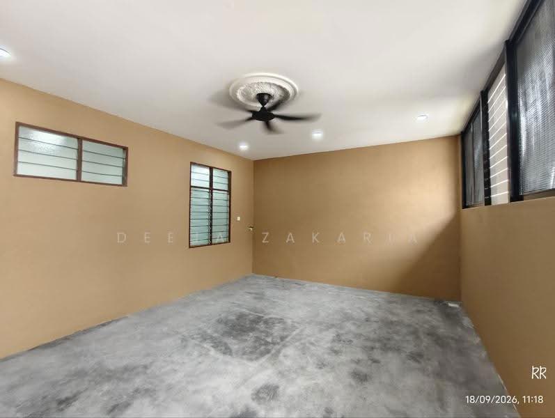 Rumah Teres untuk Dijual di Senawang (Negeri Sembilan) - Deeja Zakaria - PropertyGuru.com.my