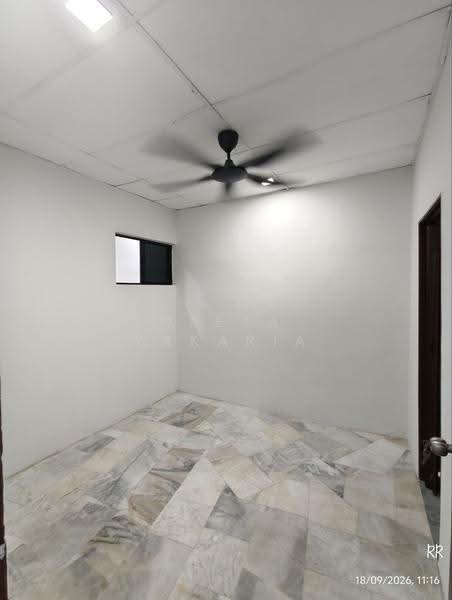Rumah Teres untuk Dijual di Senawang (Negeri Sembilan) - Deeja Zakaria - PropertyGuru.com.my