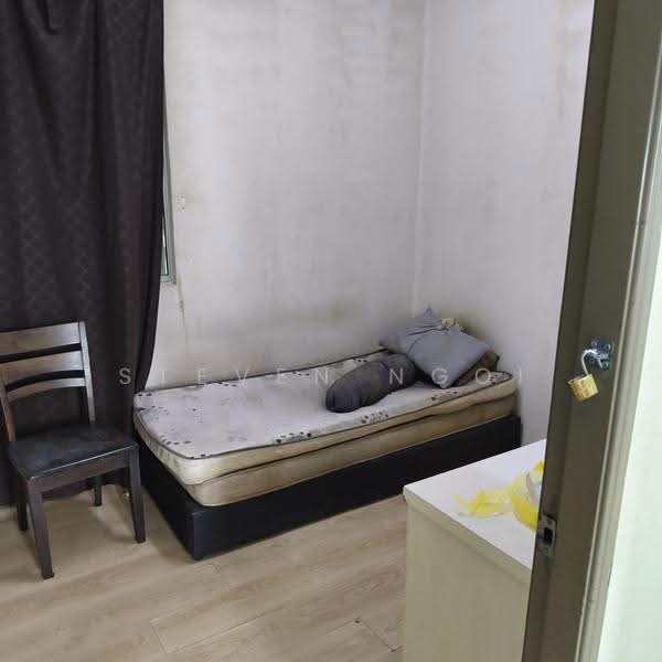 Service Residence for Sale at Larkin Heights - Steven Ngoi - Bedroom - PropertyGuru.com.my