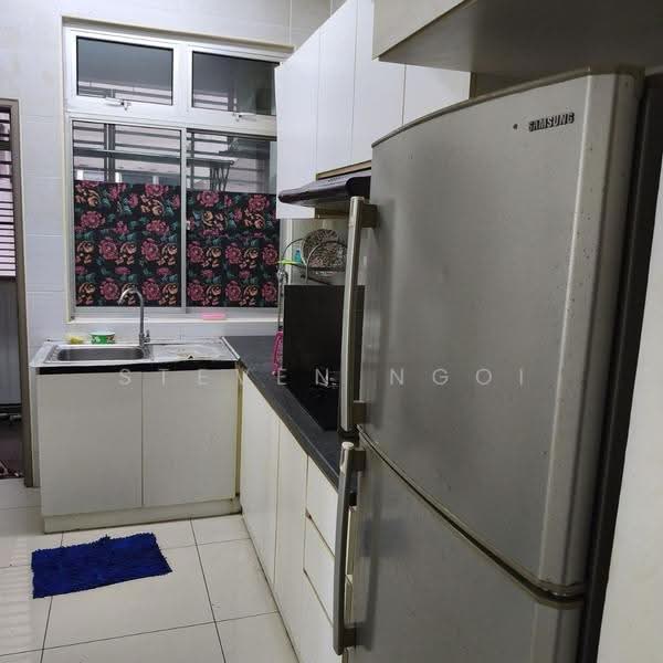 Service Residence for Sale at Larkin Heights - Steven Ngoi - Kitchen - PropertyGuru.com.my