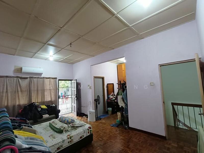 2-storey Terraced House for Sale in Taman Cempaka (Ampang) - Sammi Chong - Bedroom - PropertyGuru.com.my