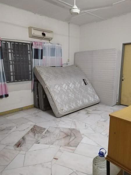 Rumah Teres 2-Tingkat untuk Dijual di Klang (Selangor) - Lily Hun - Bedroom - PropertyGuru.com.my