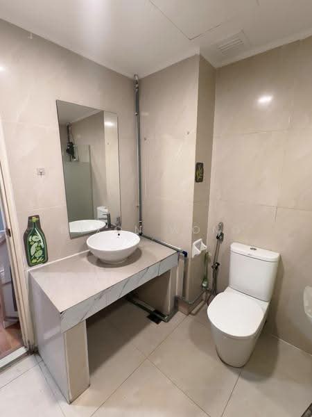 Kediaman Servis untuk Disewa di Parkview Service Apartment - Dixon Wong - Bathroom - PropertyGuru.com.my