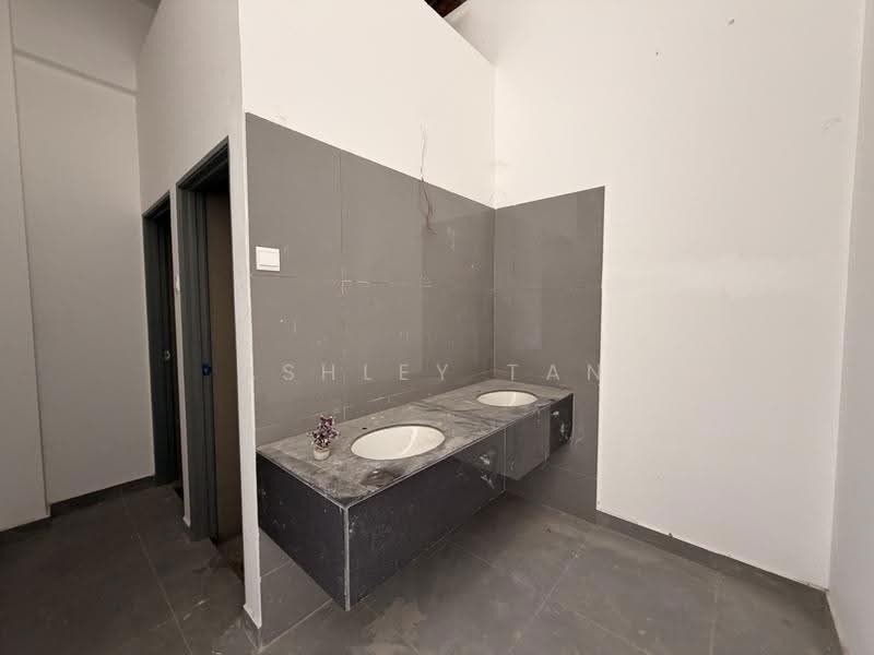 Factory for Rent in Perai (Penang) - Ashley Tan - Bathroom - PropertyGuru.com.my