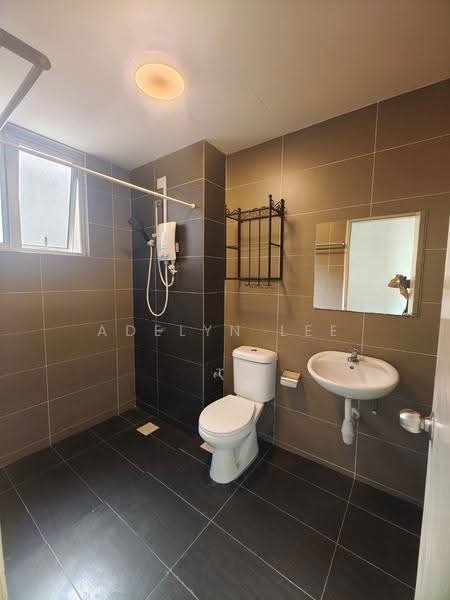 Service Residence for Sale at Maxim Residences - Adelyn Lee - Bathroom - PropertyGuru.com.my