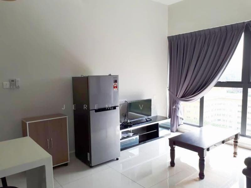 Kondominium untuk Dijual di Bay Point @ Country Garden Danga Bay - Jeremy Voon - Living Room - PropertyGuru.com.my