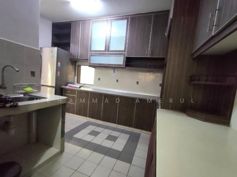 Condominium for Rent at De Rozelle - Muhammad Amerul - Kitchen - PropertyGuru.com.my