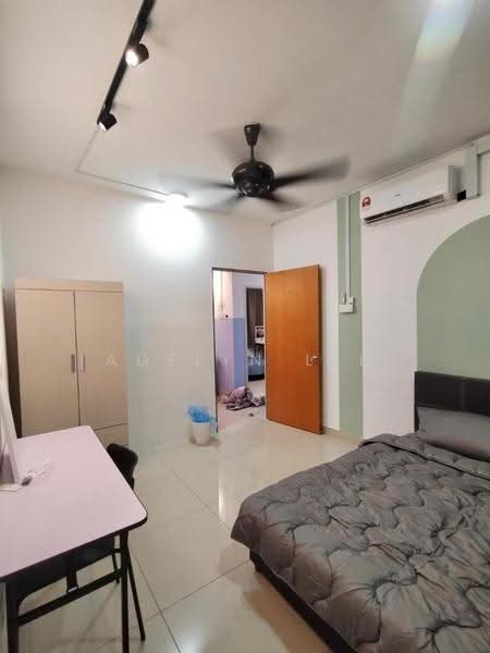 Service Residence for Sale at Maxim Residences - Adelyn Lee - Bedroom - PropertyGuru.com.my
