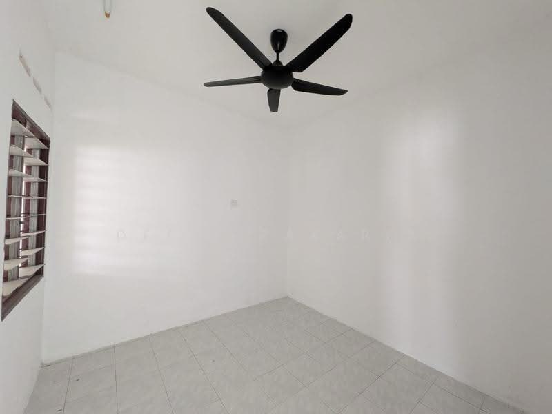 Terraced House for Sale in Taman Intan Perdana (Si Rusa) - Deeja Zakaria - Interior - PropertyGuru.com.my