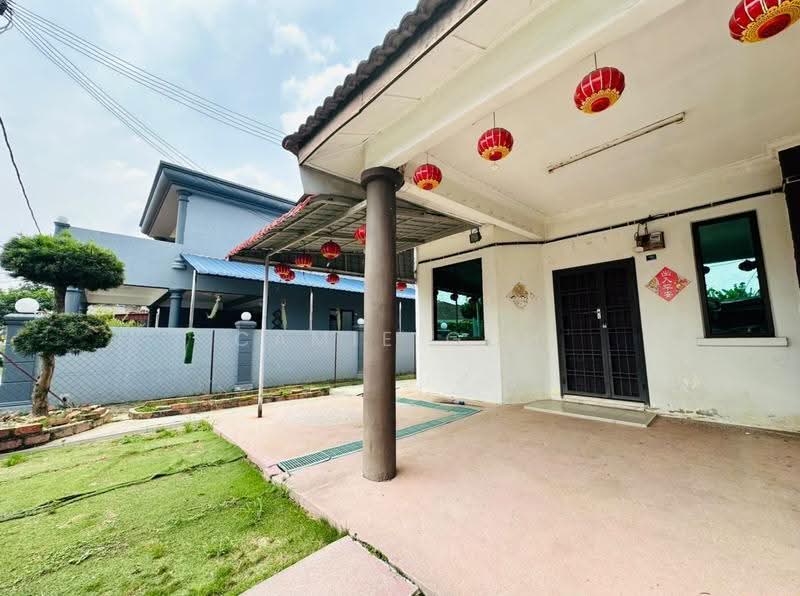 2-storey Terraced House for Rent in Taman Merdeka Jaya (Batu Berendam) - Camie Goh - Exterior - PropertyGuru.com.my