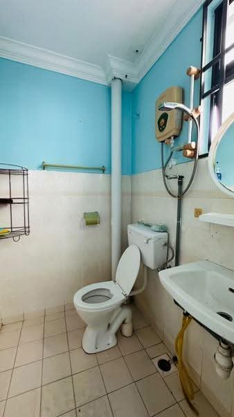 2-storey Terraced House for Rent in Taman Merdeka Jaya (Batu Berendam) - Camie Goh - Bathroom - PropertyGuru.com.my