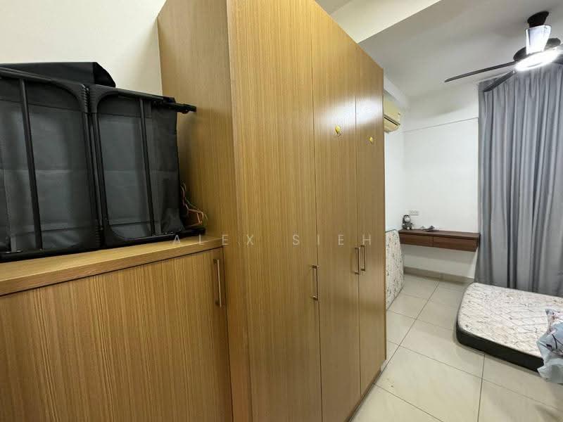 Kediaman Servis untuk Dijual di D'Secret Garden (Pangsapuri Kempas Indah) - Alex Sieh - Bedroom - PropertyGuru.com.my