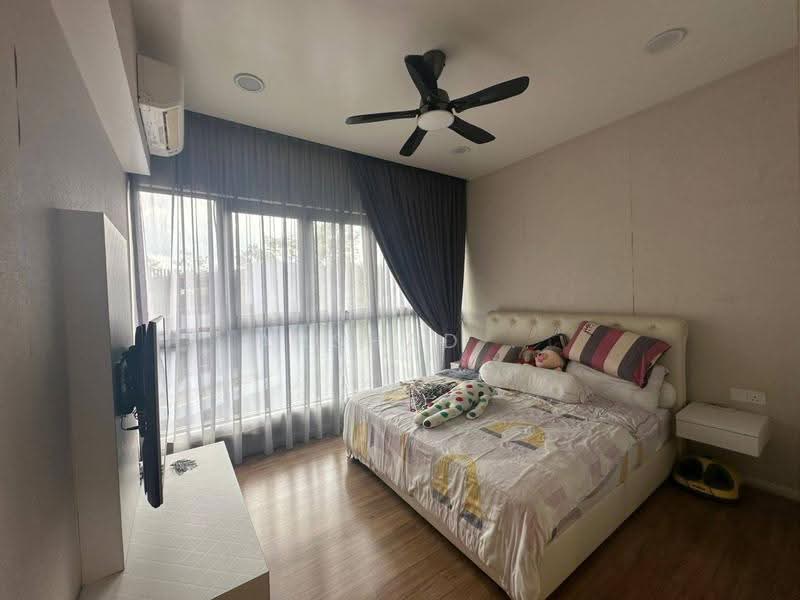 Condominium for Sale at The WaterEdge (Pinggiran Air) - Arshad . - Bedroom - PropertyGuru.com.my