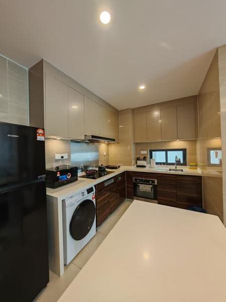 Kondominium untuk Dijual di R&F Princess Cove Phase 2-Seine Region - Real Chew - Kitchen - PropertyGuru.com.my