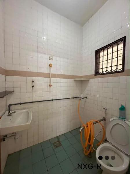 2-storey Terraced House for Sale in Taman Gembira (Klang) - Joanne Pua - Bathroom - PropertyGuru.com.my