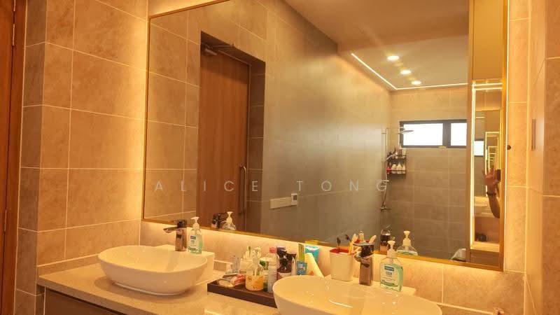 Rumah Banglo untuk Dijual di Petaling Jaya (Selangor) - Alice Tong - Bathroom - PropertyGuru.com.my