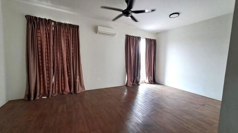 2-storey Terraced House for Rent in Dengkil (Selangor) - Izzati Mat - Living Room - PropertyGuru.com.my
