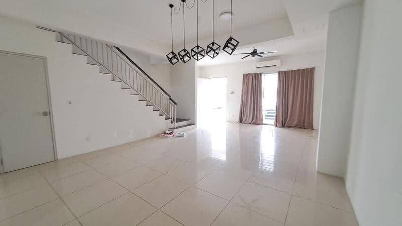 2-storey Terraced House for Rent in Dengkil (Selangor) - Izzati Mat - Living Room - PropertyGuru.com.my