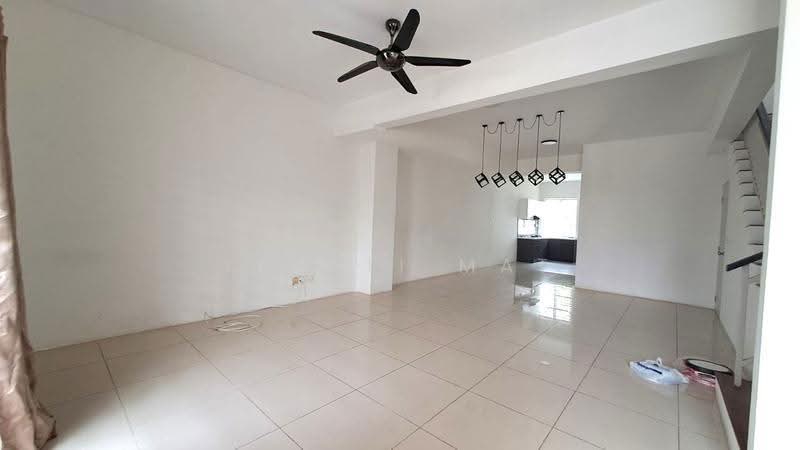 2-storey Terraced House for Rent in Dengkil (Selangor) - Izzati Mat - Living Room - PropertyGuru.com.my