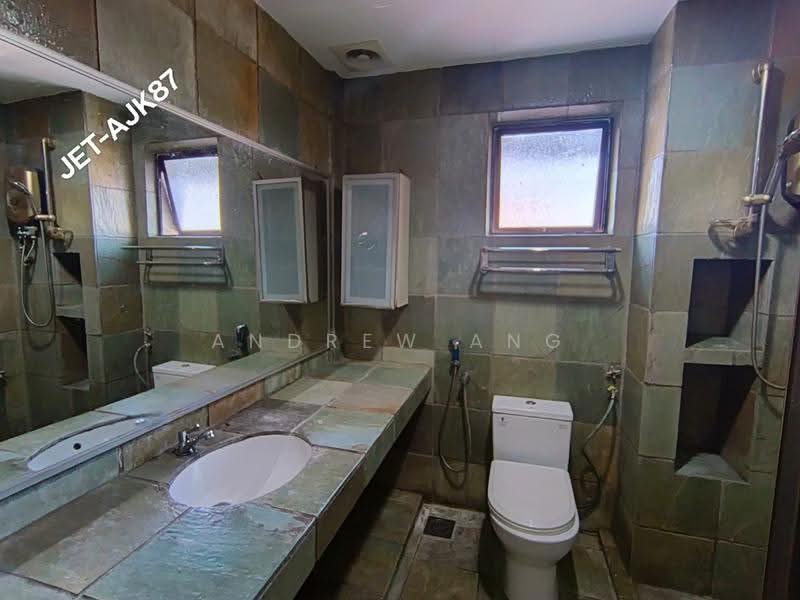 Apartment for Sale at Vista Bayu - Andrew Ang - Bathroom - PropertyGuru.com.my