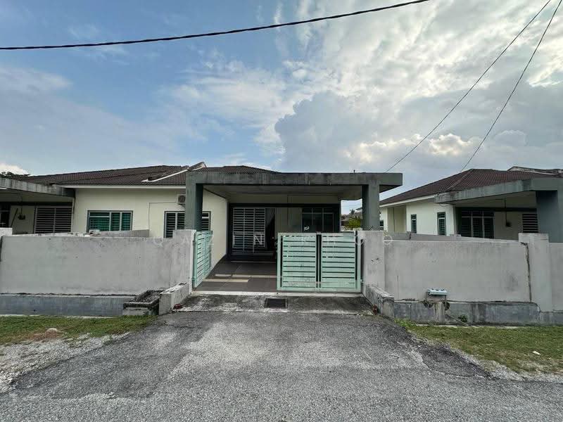 Semi-Detached House for Sale in Lahat (Perak) - Qazin Khoo - Exterior - PropertyGuru.com.my