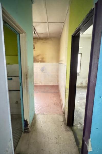 Rumah Teres 1-Tingkat untuk Dijual di Taman Desa Jaya (Kepong) - TF Lee - Corridor - PropertyGuru.com.my