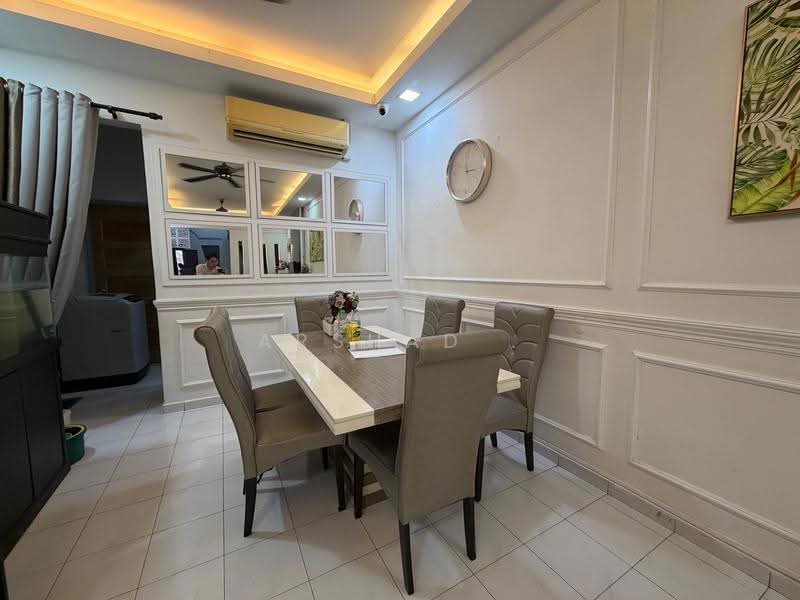 Rumah Teres 1-Tingkat untuk Dijual di Senai (Kulai) - Arshad . - Dining Room - PropertyGuru.com.my