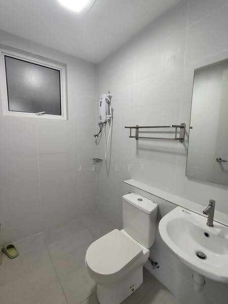 Pangsapuri untuk Disewa di Nadayu 801 - JJ Lee - Bathroom - PropertyGuru.com.my