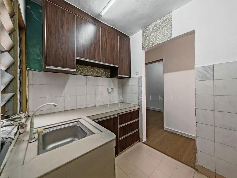 Pangsapuri untuk Dijual di Apartment Idaman - Faliyana binti Muda - PropertyGuru.com.my