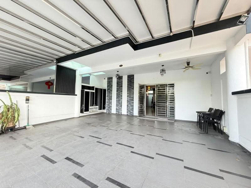 3-storey Terraced House for Sale in Bandar Seri Alam (Masai) - Arshad . - Exterior - PropertyGuru.com.my