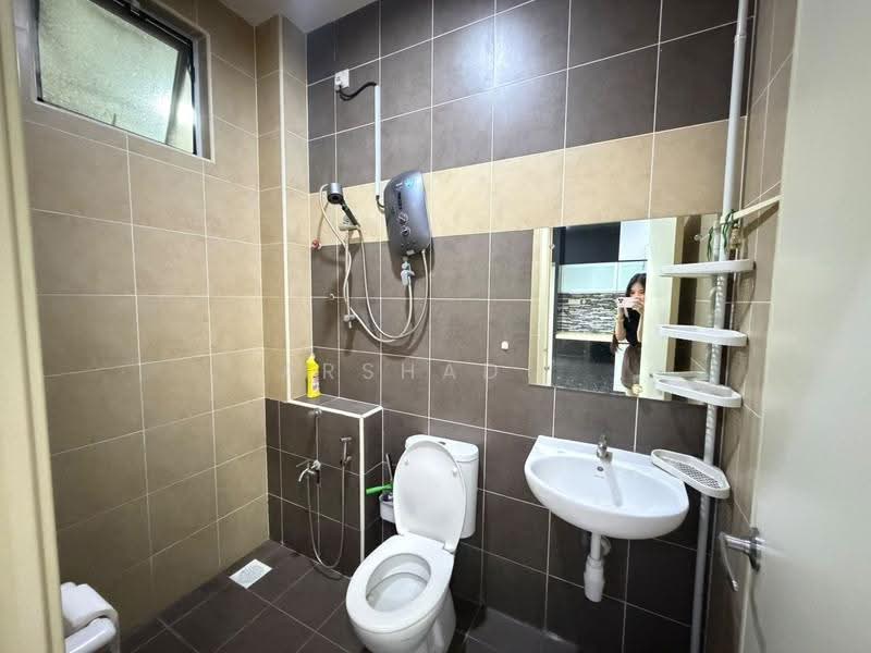 3-storey Terraced House for Sale in Bandar Seri Alam (Masai) - Arshad . - Bathroom - PropertyGuru.com.my
