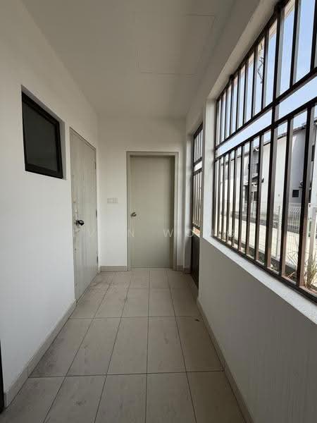 2-storey Terraced House for Sale in Bukit Raja (Selangor) - Ivan Wong - Corridor - PropertyGuru.com.my