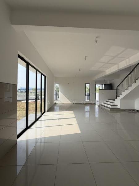 2-storey Terraced House for Sale in Bukit Raja (Selangor) - Ivan Wong - Living Room - PropertyGuru.com.my