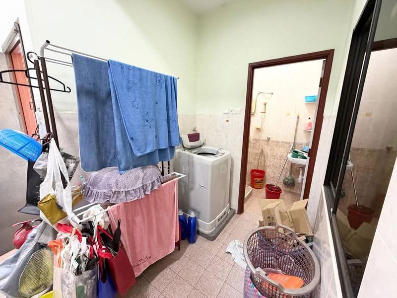 1-storey Terraced House for Sale in Taman Pulai Utama (Skudai) - Arshad . - Interior - PropertyGuru.com.my