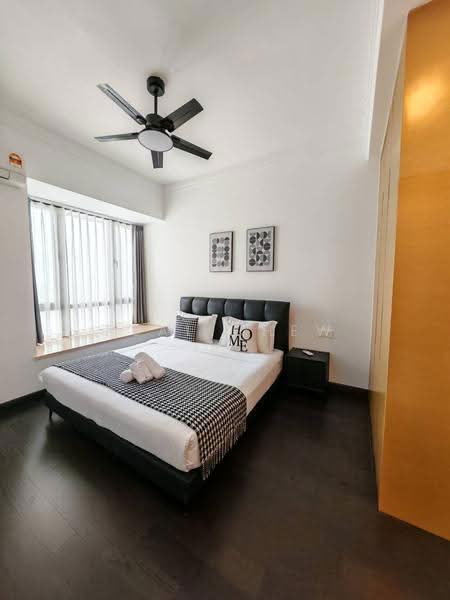 Kondominium untuk Dijual di R&F Princess Cove Phase 2-Seine Region - Real Chew - Bedroom - PropertyGuru.com.my